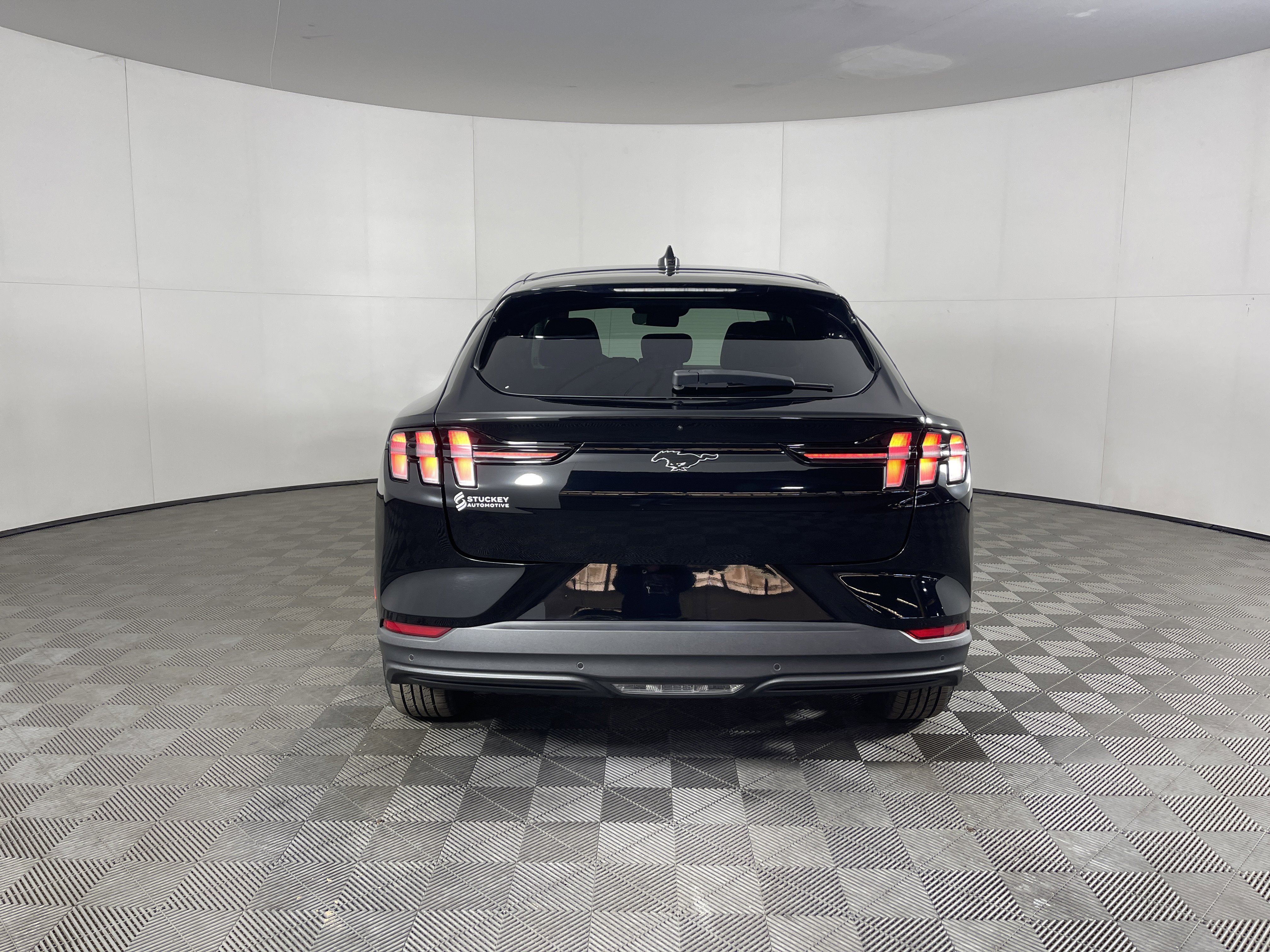 Used 2021 Ford Mustang Mach-E Select image 4