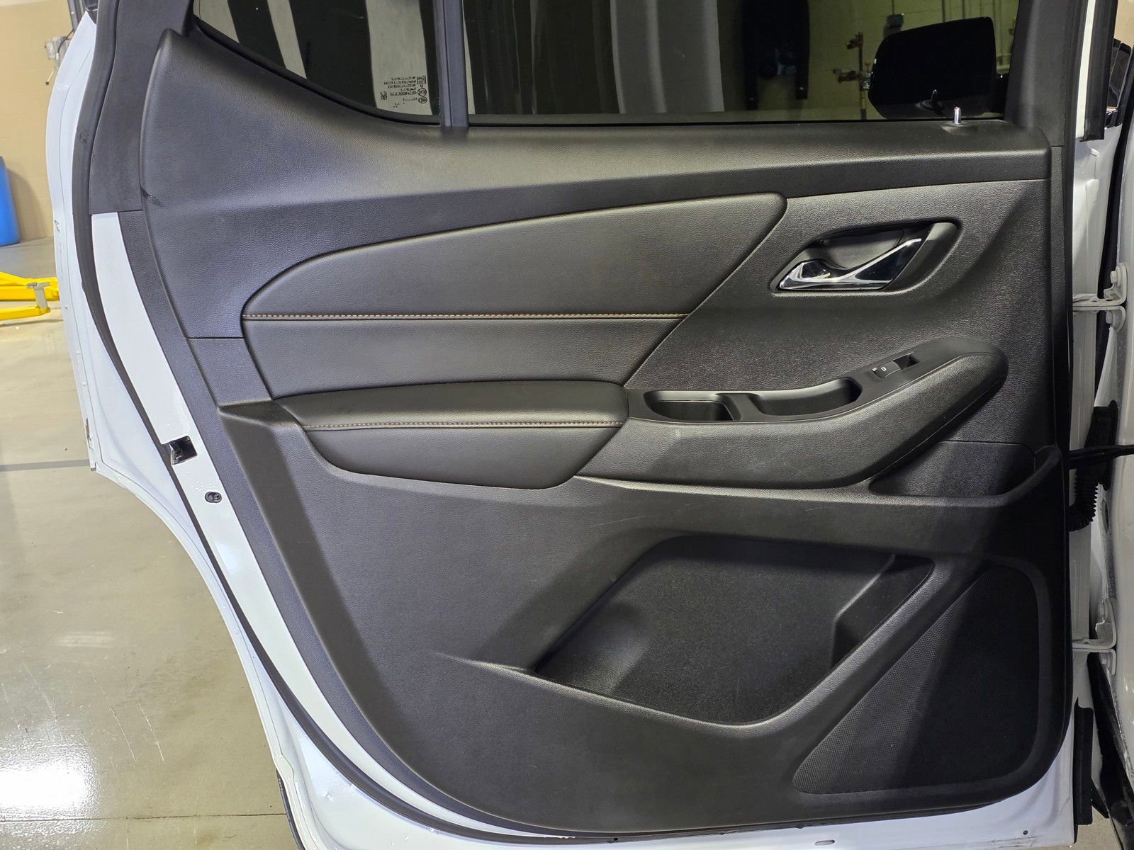 Used 2020 Chevrolet Traverse RS w/ LPO, Cargo Package image 10