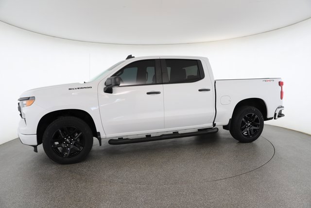 Used 2023 Chevrolet Silverado 1500 Custom image 4