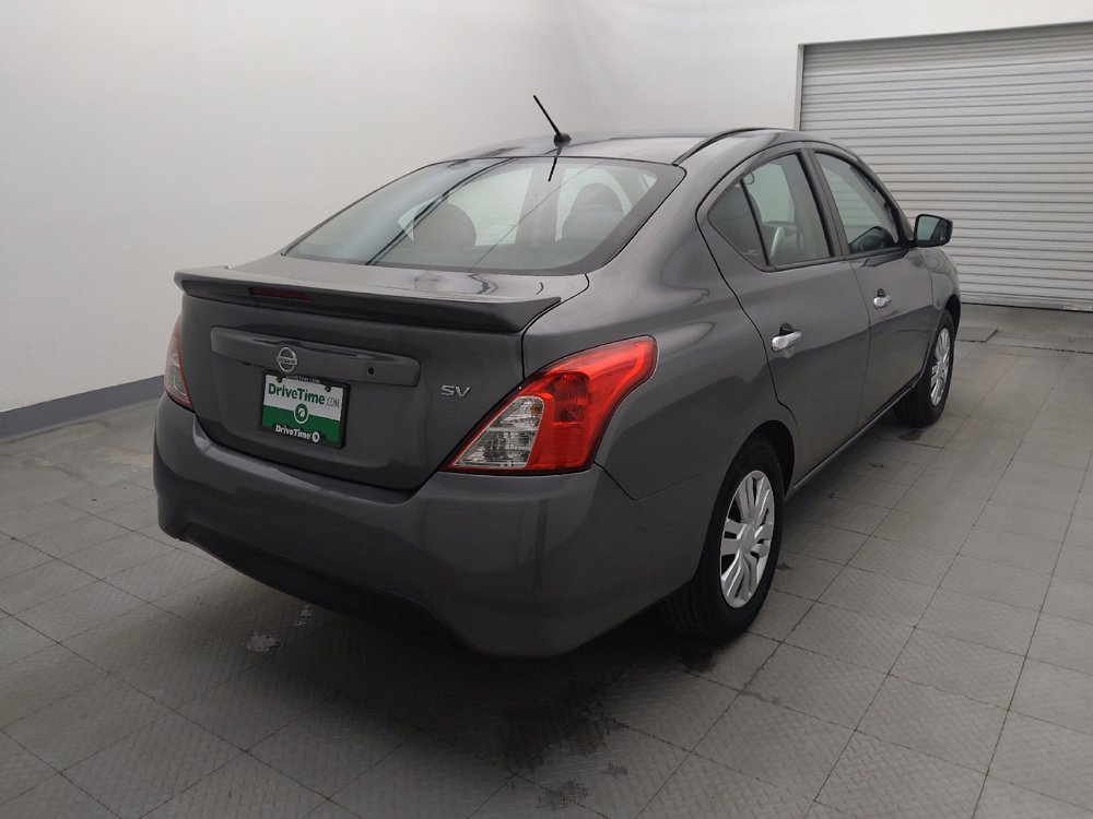 Used 2019 Nissan Versa SV FWD image 9