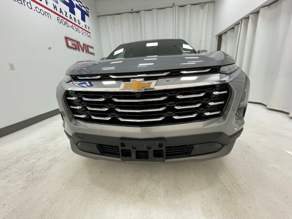 New 2026 Chevrolet Equinox LT FWD image 2