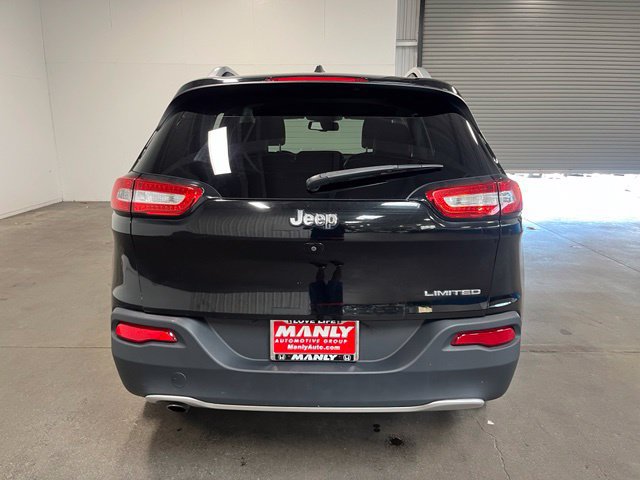 Used 2017 Jeep Cherokee Limited FWD image 4
