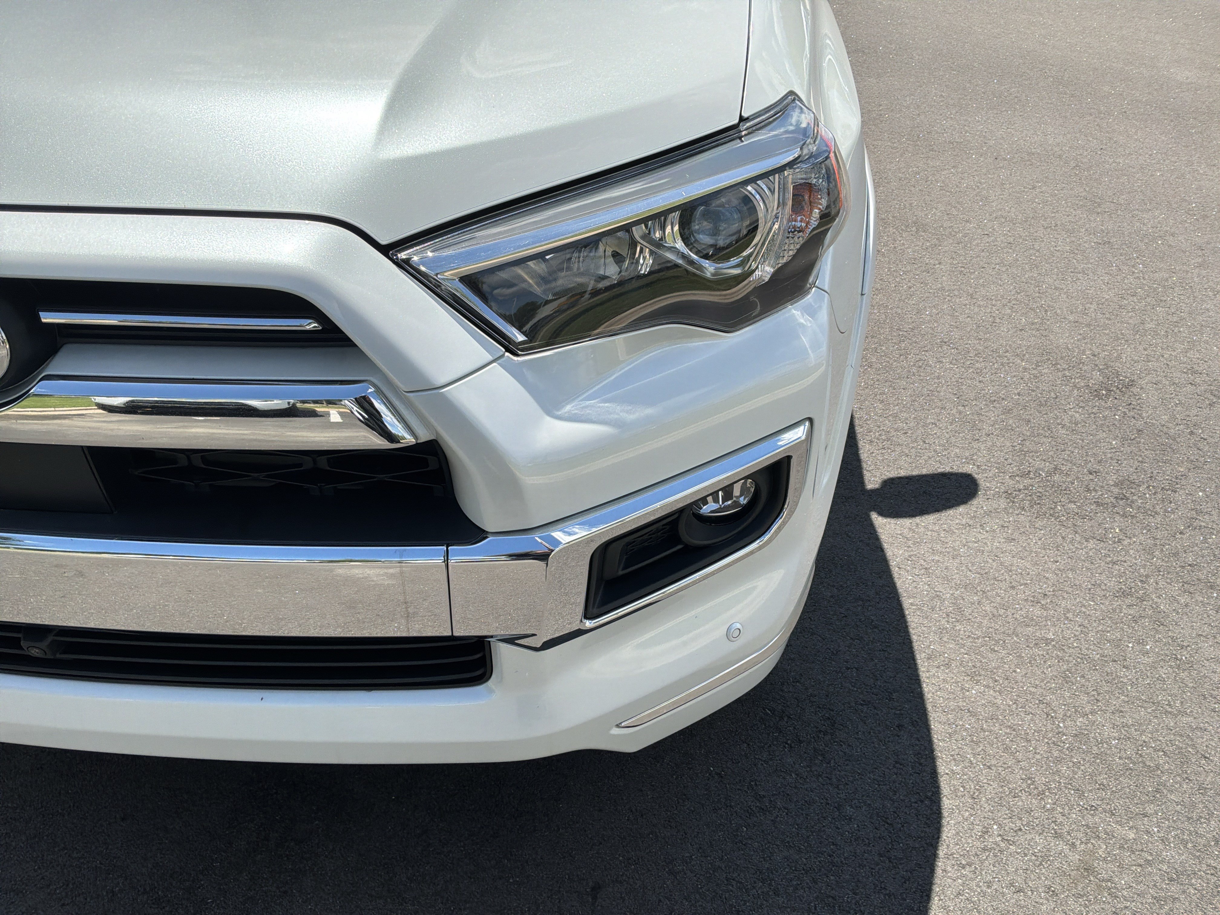 Used 2024 Toyota 4Runner Limited AWD/4WD image 6
