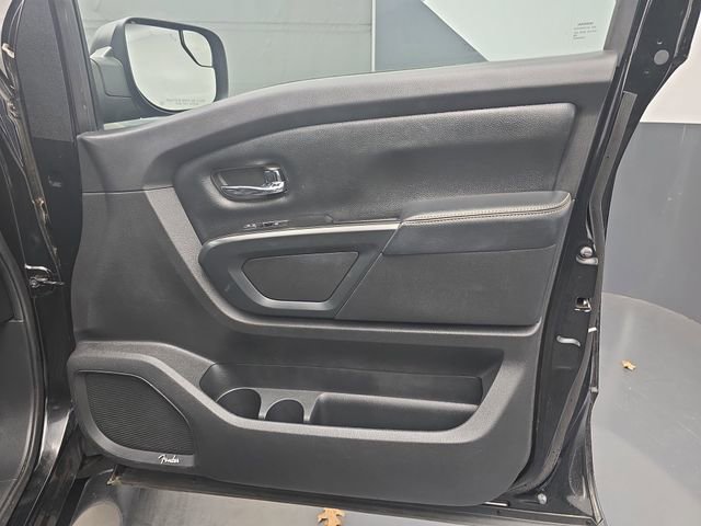Used 2019 Nissan Titan SL w/ Midnight Edition AWD/4WD image 51