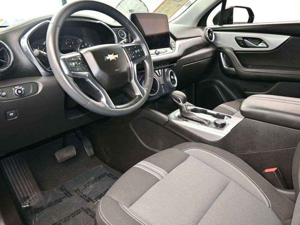 Certified 2023 Chevrolet Blazer LT w/ Driver Confidence Package image 12