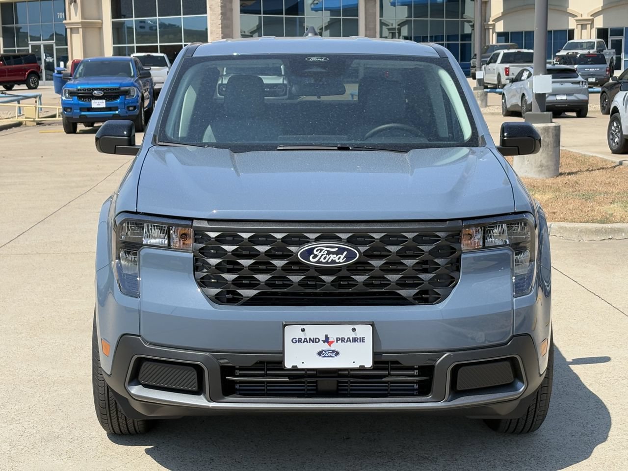 New 2026 Ford Maverick XLT w/ XLT Luxury Package FWD image 8