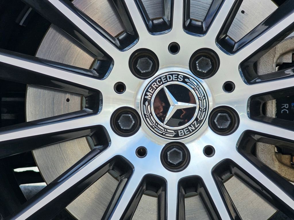 Used 2023 Mercedes-Benz E 450 Cabriolet image 11