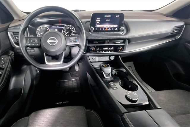 Used 2023 Nissan Rogue SV AWD/4WD image 18