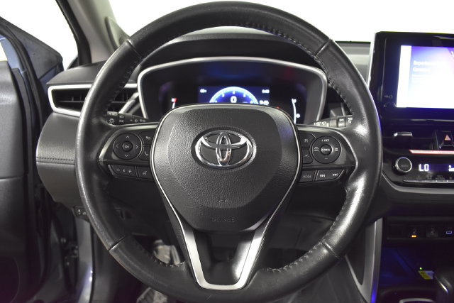 Used 2023 Toyota Corolla Cross XLE w/ Convenience Package AWD/4WD image 14