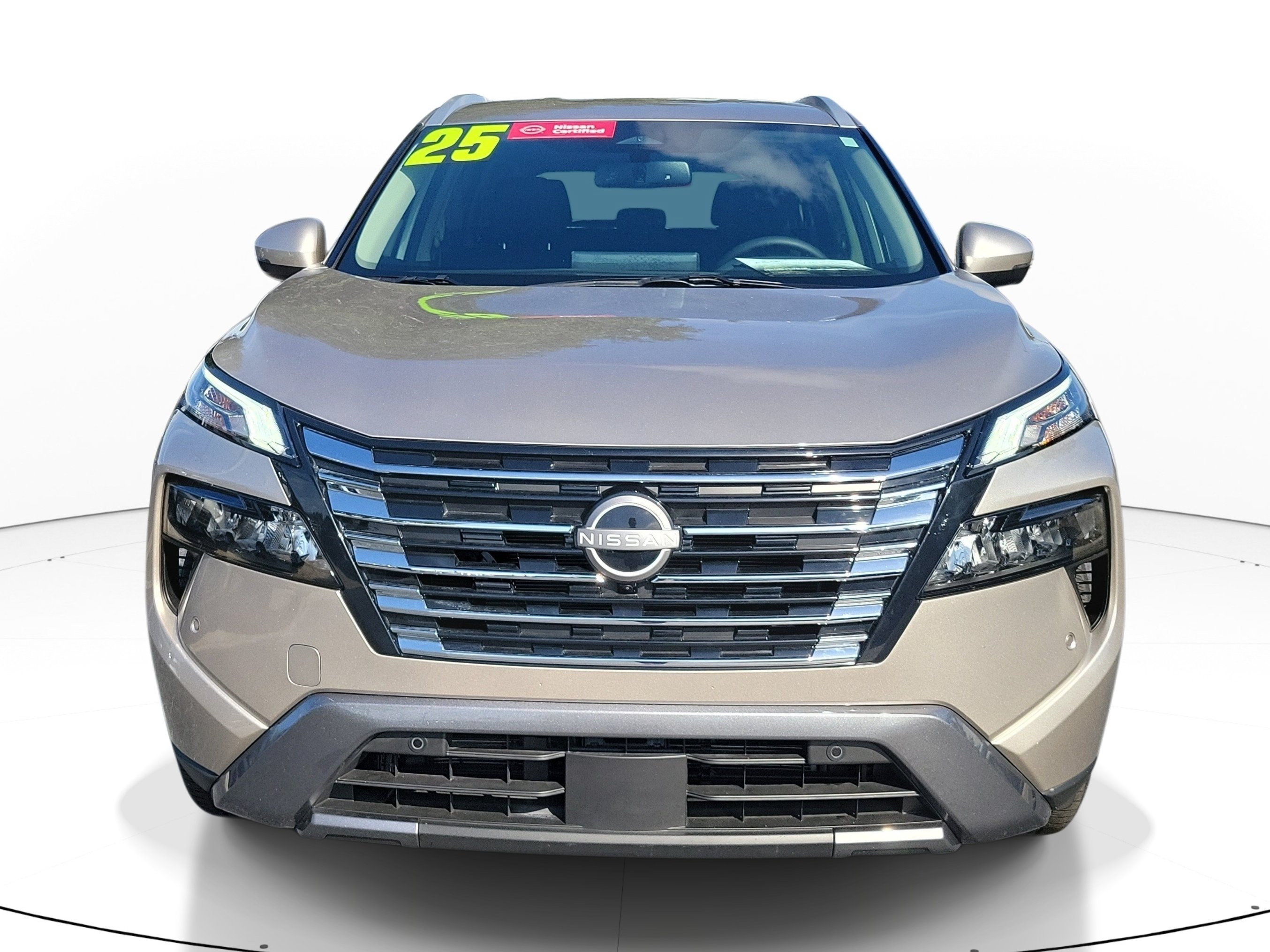 Certified 2025 Nissan Rogue SL FWD image 2