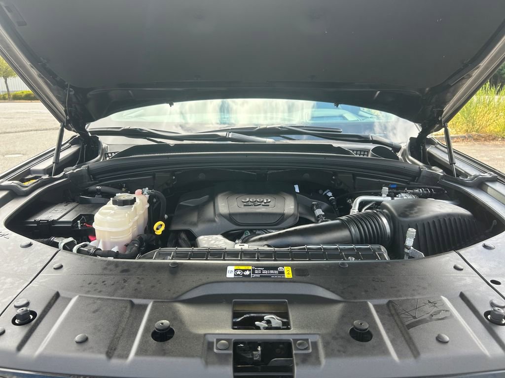 Used 2022 Jeep Grand Cherokee Overland w/ Adv Protech Group III image 29