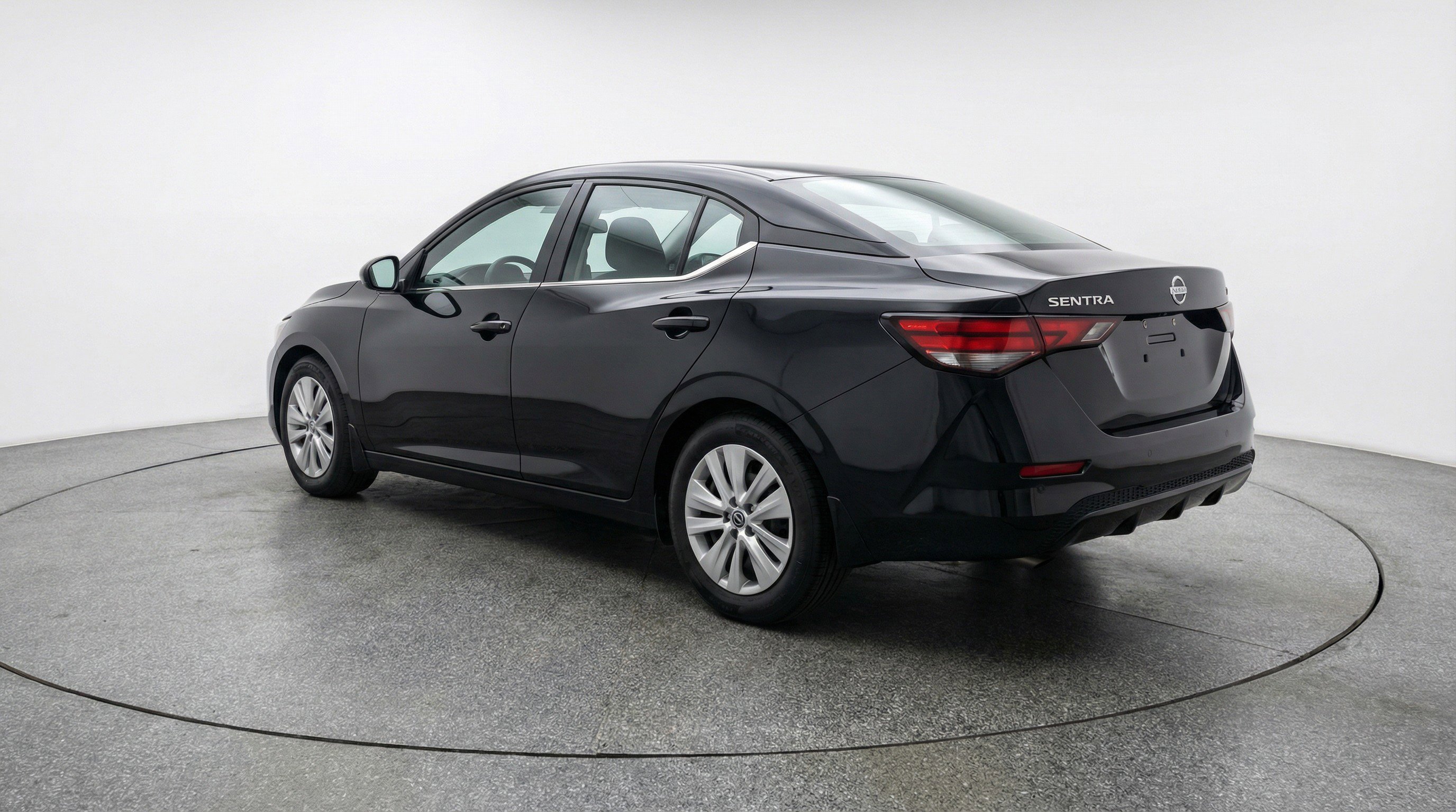 Used 2025 Nissan Sentra S FWD image 6