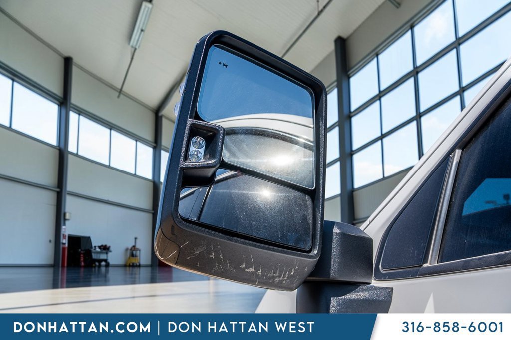Used 2024 GMC Sierra 2500 AT4 AWD/4WD image 33
