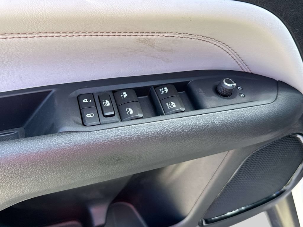 New 2026 Jeep Compass Limited AWD/4WD image 15