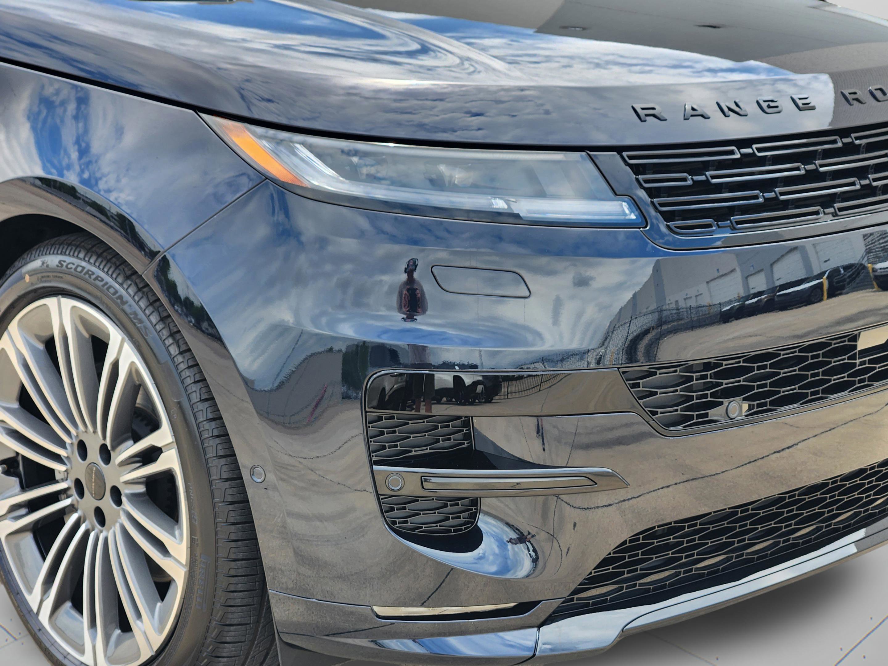 New 2026 Land Rover Range Rover Sport Dynamic SE AWD/4WD image 27