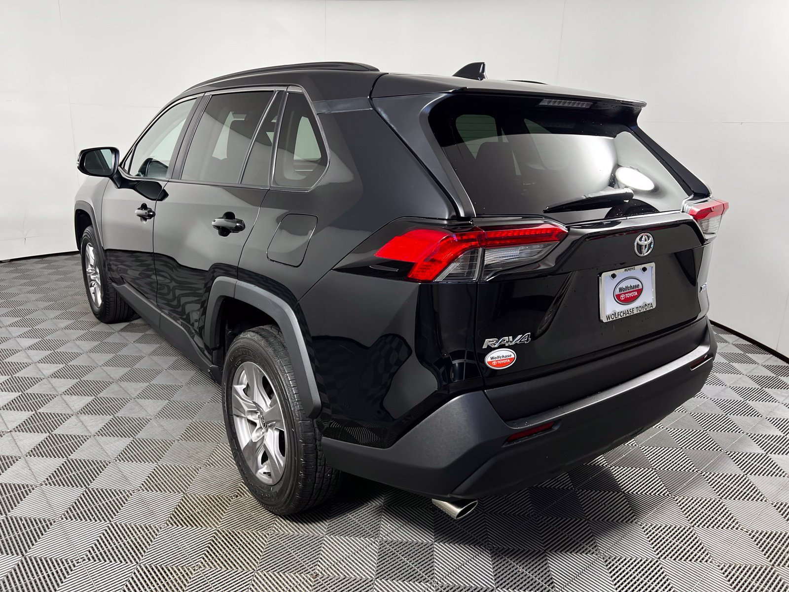Certified 2022 Toyota RAV4 XLE FWD image 7