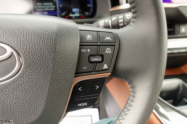 New 2026 Toyota Crown Signia image 17