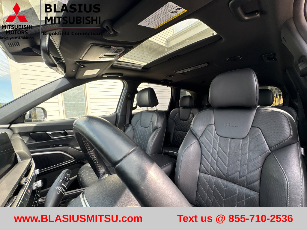 Used 2025 Kia Telluride EX X-Line AWD/4WD image 19
