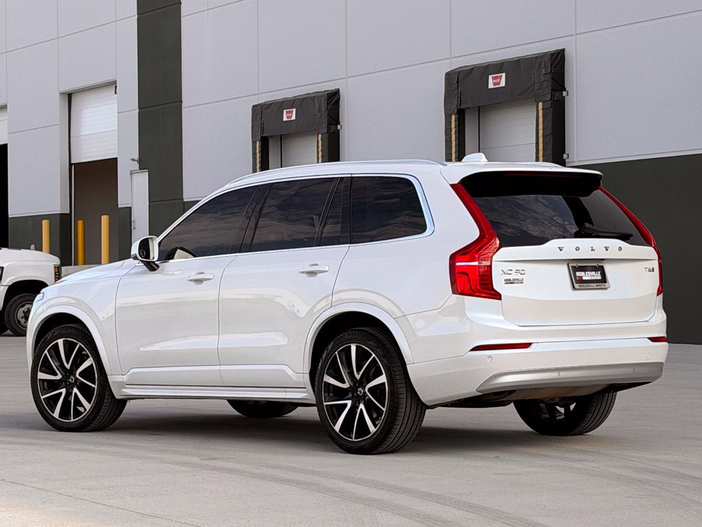 Used 2022 Volvo XC90 T6 Momentum w/ Climate Package AWD/4WD image 5