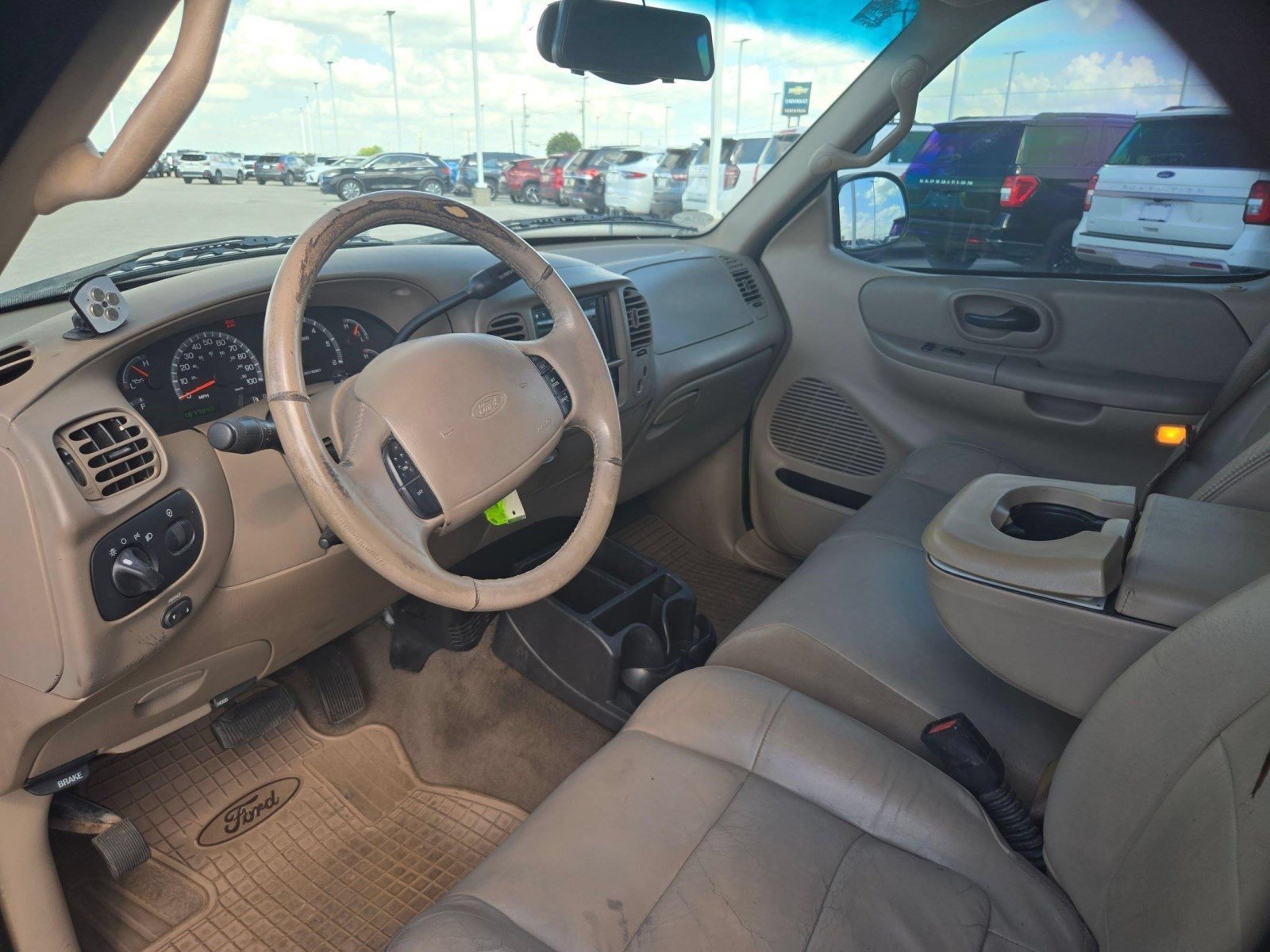 Used 2001 Ford F150 Lariat RWD image 12