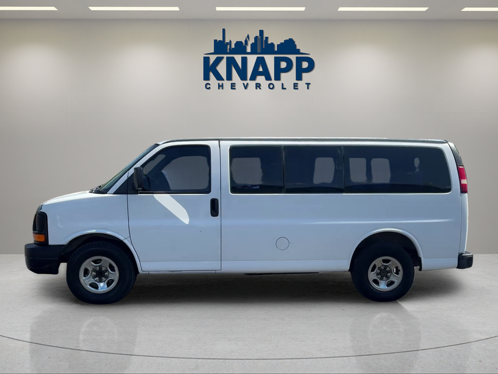Used 2006 Chevrolet Express 1500 Passenger RWD image 2