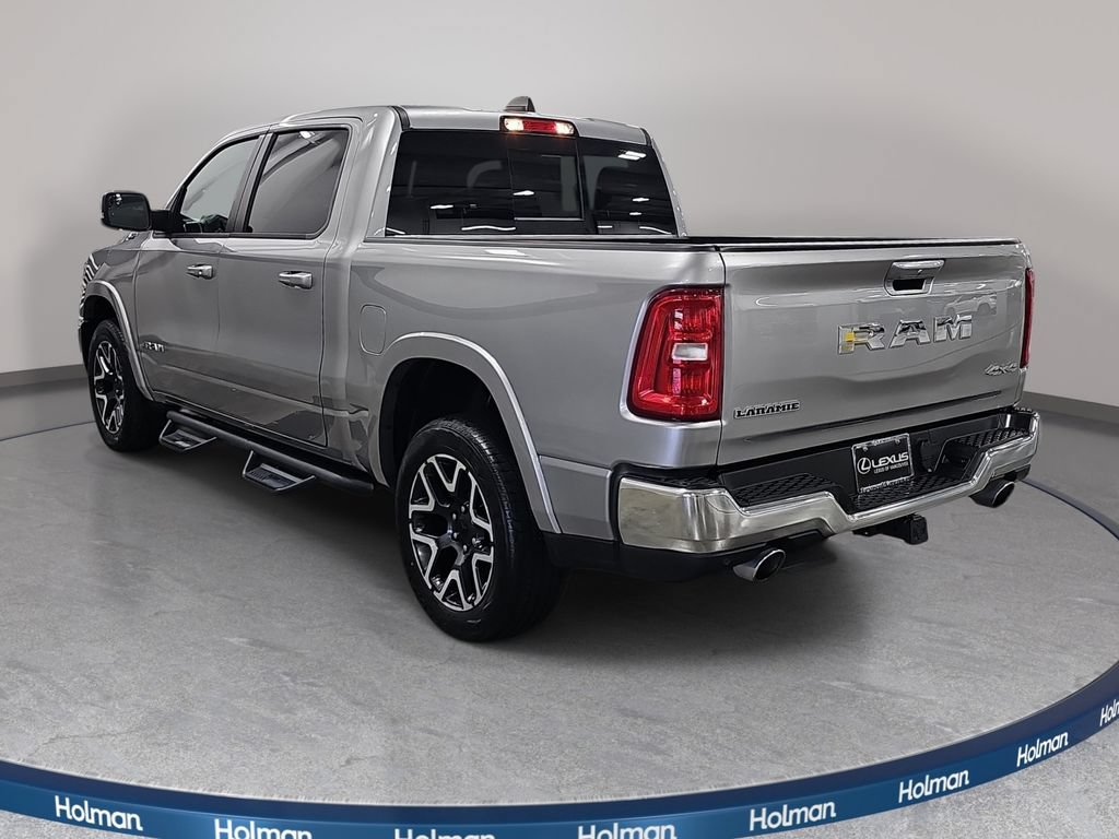 Used 2025 RAM 1500 Laramie AWD/4WD image 8