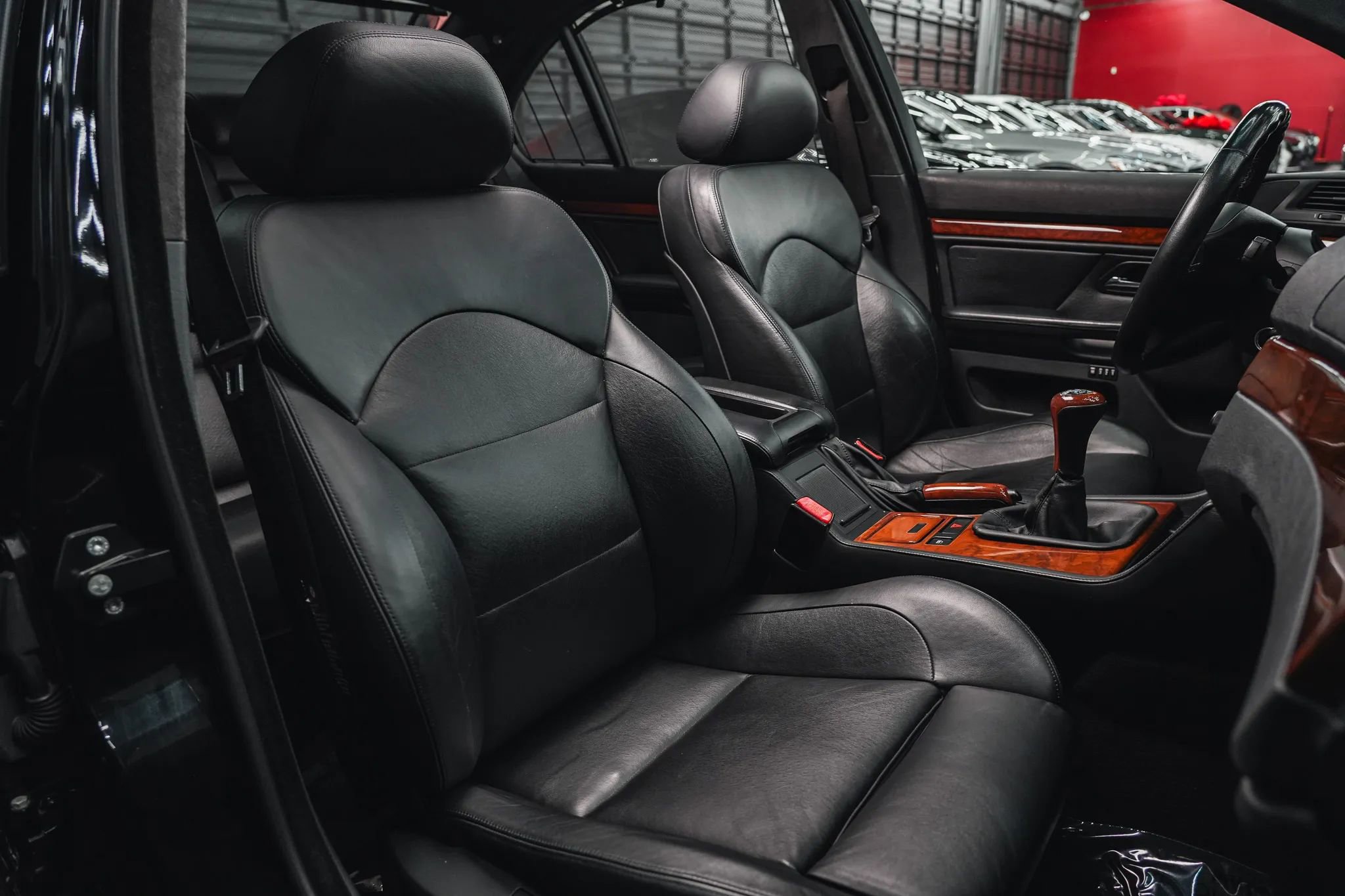 Used 2003 BMW M5 image 50