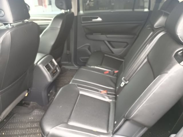 Used 2018 Volkswagen Atlas SEL FWD image 9