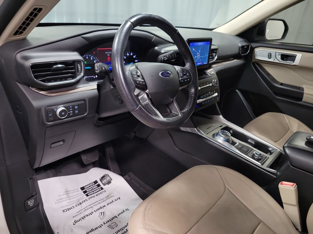 Used 2020 Ford Explorer Limited AWD/4WD image 17
