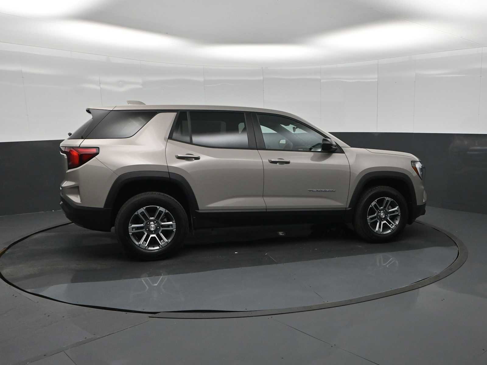 New 2026 GMC Terrain Elevation image 9