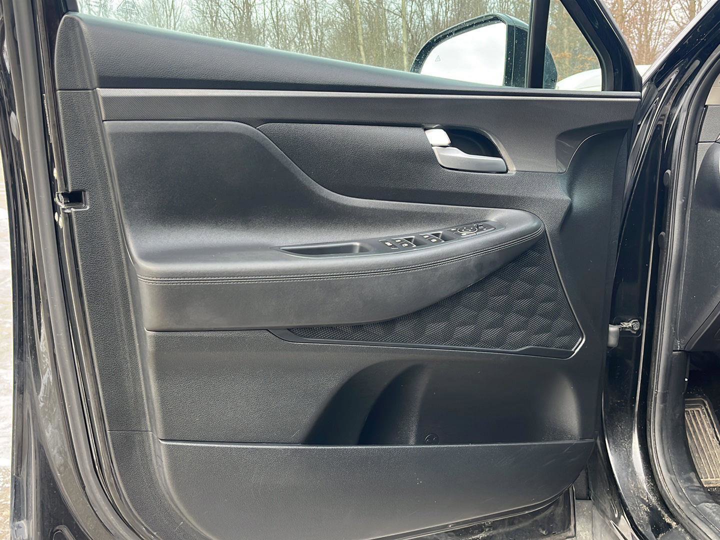 Used 2021 Hyundai Santa Fe SEL image 9