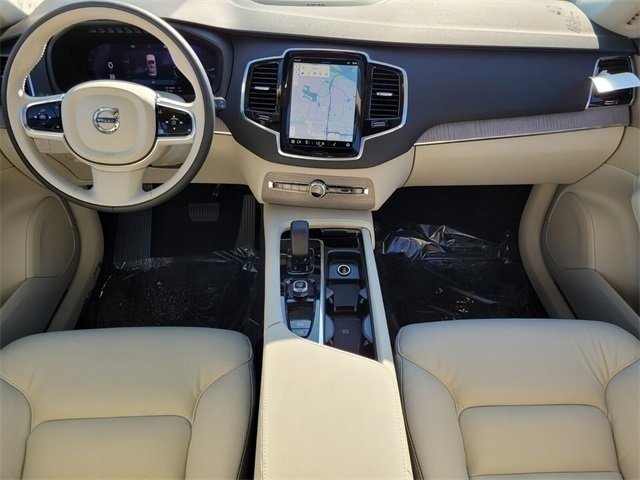 Certified 2025 Volvo XC90 T8 Plus image 7