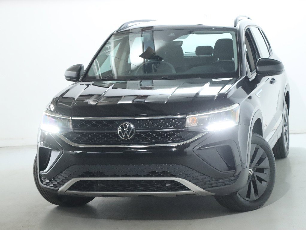 Used 2024 Volkswagen Taos S image 3