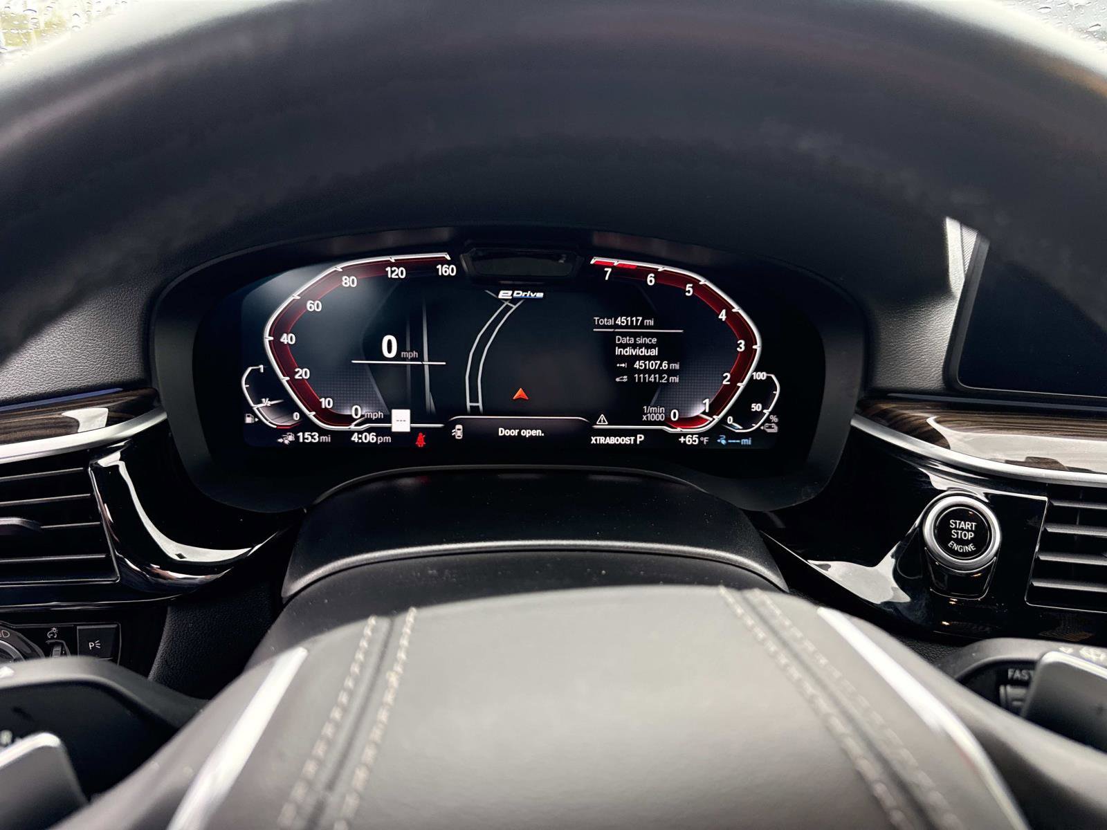 Used 2023 BMW 530e xDrive w/ Premium Package image 29