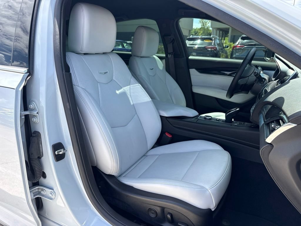 Used 2022 Cadillac CT5 Premium Luxury RWD image 16