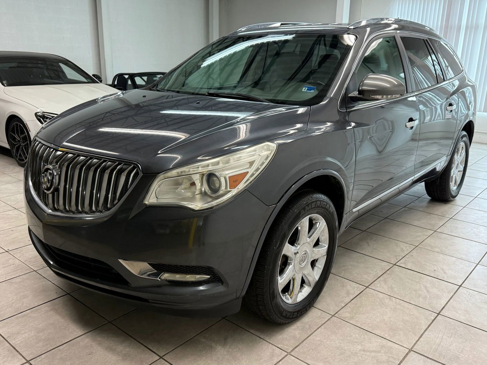 Used 2013 Buick Enclave Leather w/ LPO, Cargo Convenience Pkg image 3
