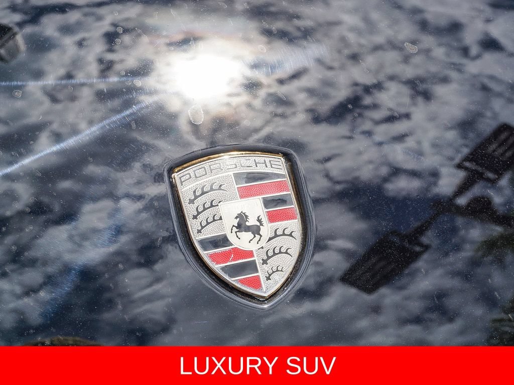 Used 2018 Porsche Macan AWD/4WD image 11