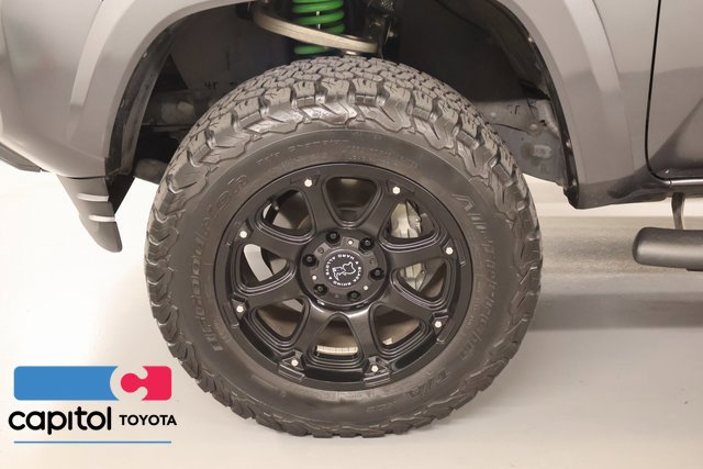 Certified 2021 Toyota Tacoma TRD Sport w/ TRD Premium Sport Package AWD/4WD image 8