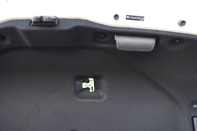 Used 2023 Toyota Crown Limited image 41