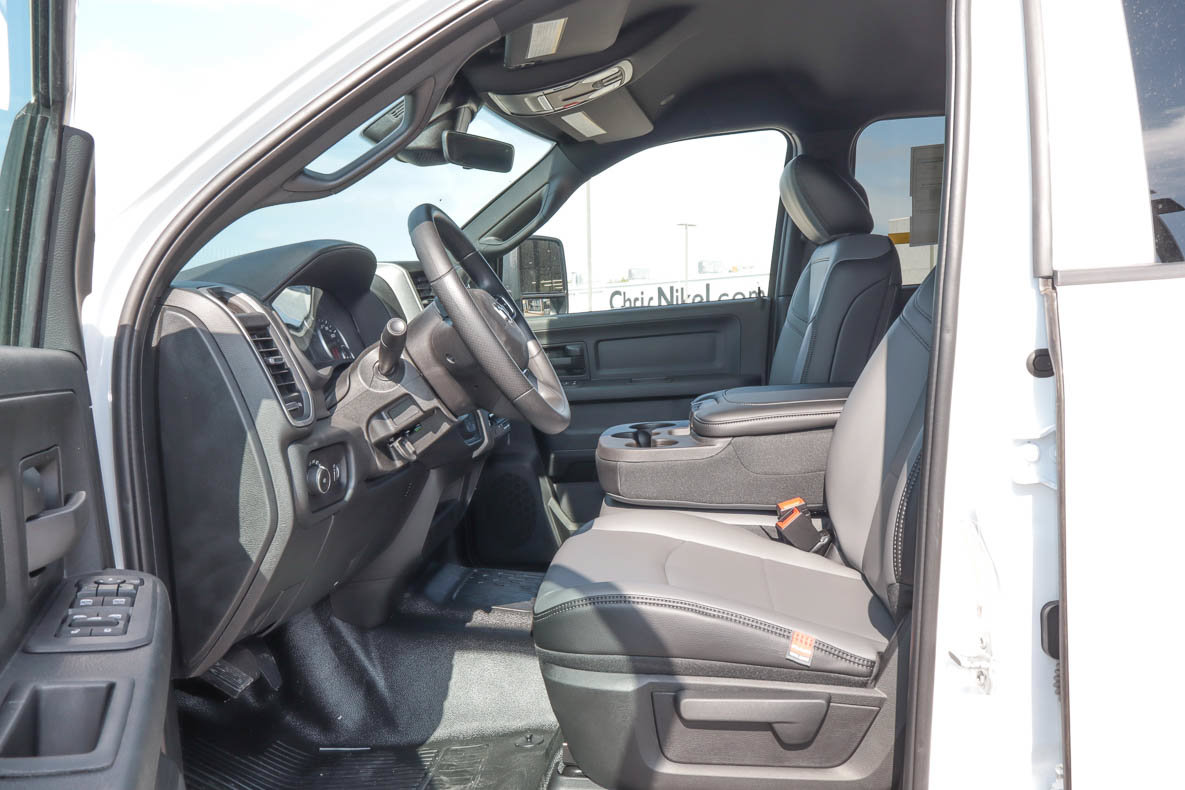 New 2027 RAM 3500 Tradesman AWD/4WD image 13