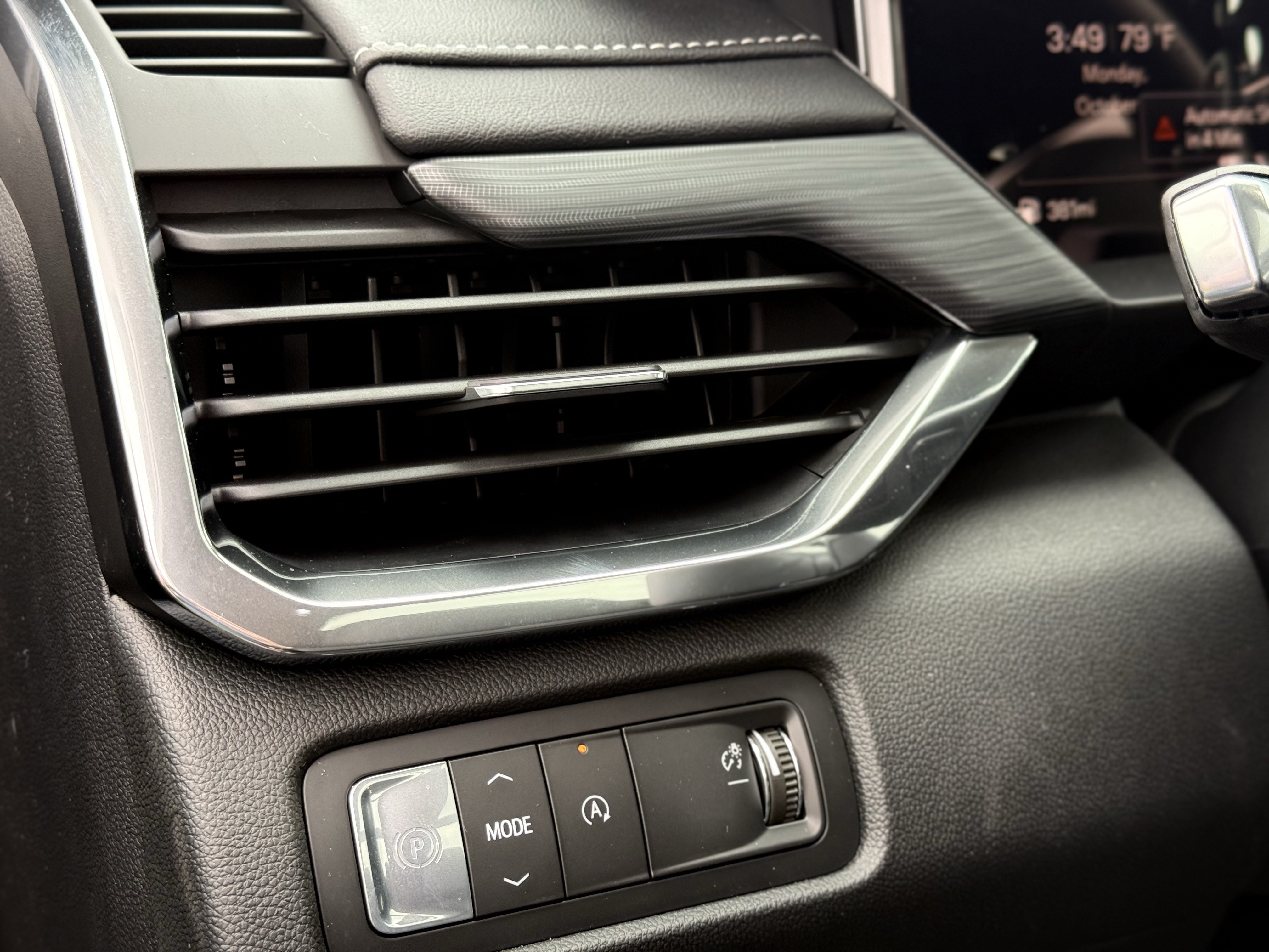 New 2026 GMC Acadia Elevation w/ Super Cruise Package FWD image 17