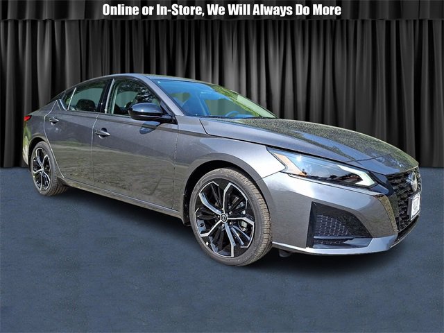 New 2025 Nissan Altima 2.5 SR