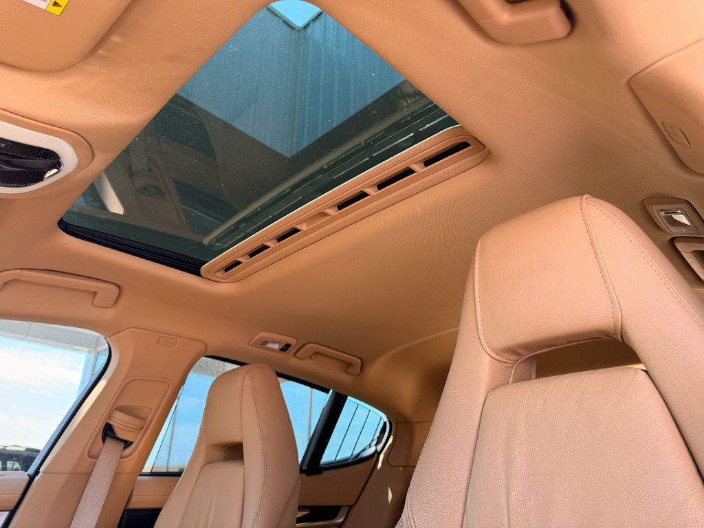Used 2011 Porsche Panamera S RWD image 15