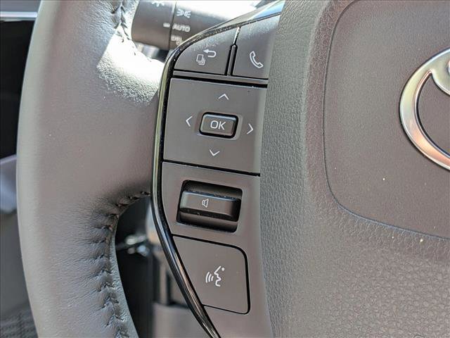 Used 2025 Toyota bZ4X AWD image 13