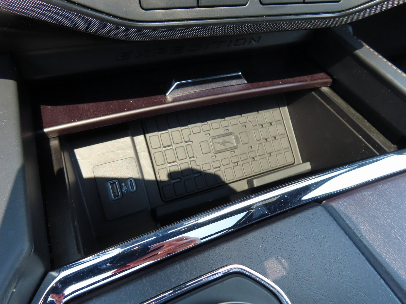 Used 2023 Ford Expedition Platinum image 25
