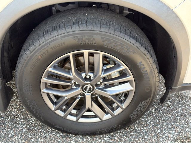 Used 2024 Nissan Rogue S AWD/4WD image 10