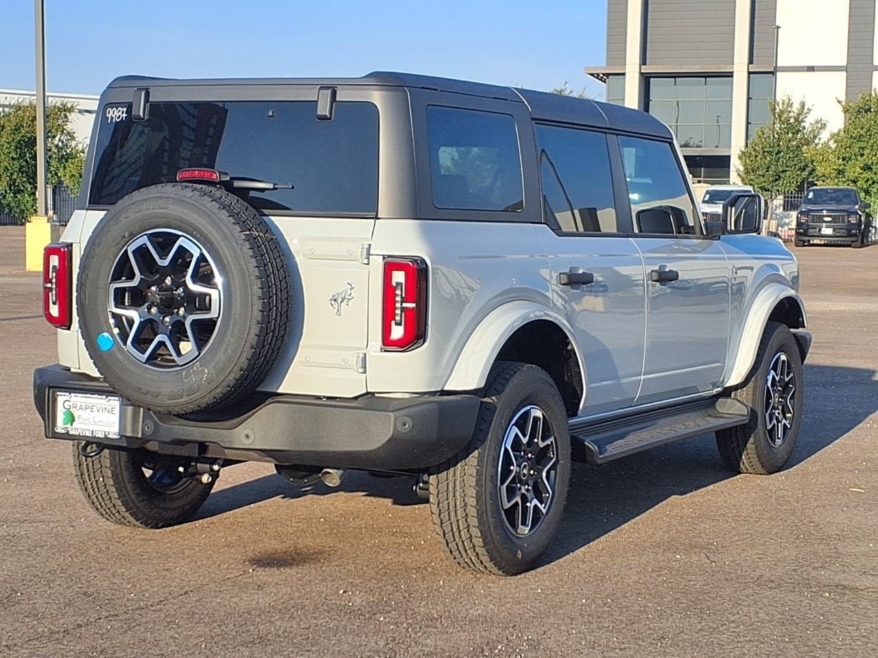 New 2026 Ford Bronco Outer Banks AWD/4WD image 4