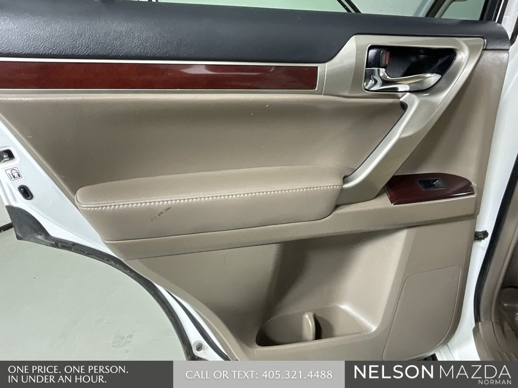Used 2014 Lexus GX 460 image 22