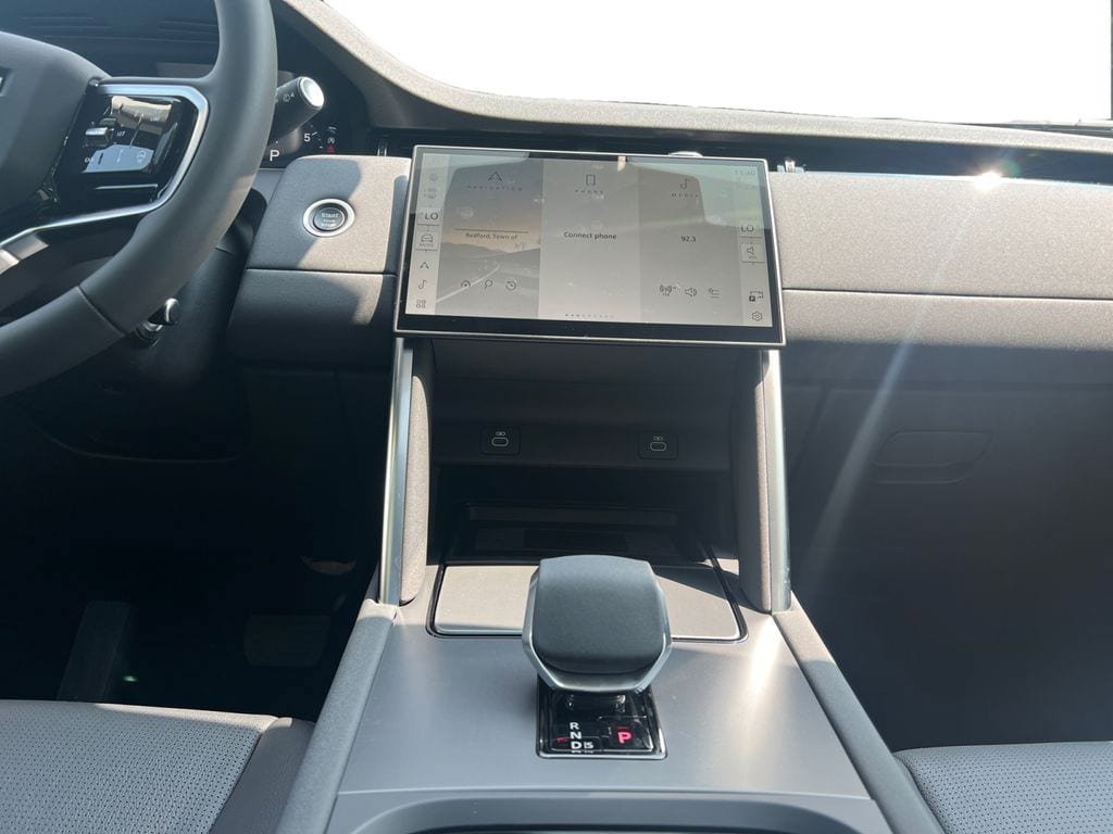 New 2025 Land Rover Discovery Sport S AWD/4WD image 28