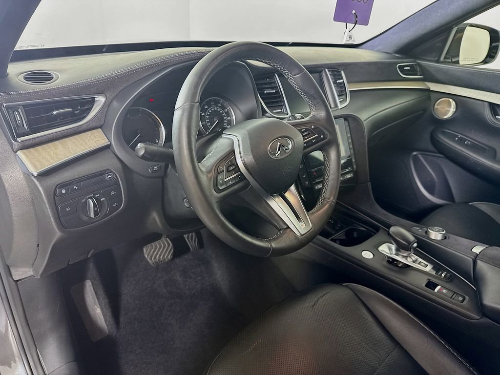 Certified 2019 INFINITI QX50 Essential w/ Sensory Package FWD image 11